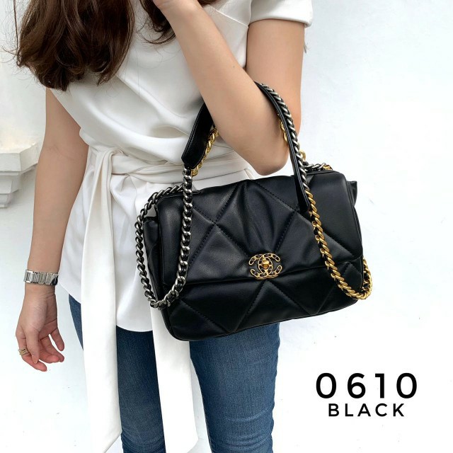 0610 (BAYAR DITEMPAT) Chanel 19 Flap Bag Lambskin Gold/Ruthenium -Tone Large BLACK #0610