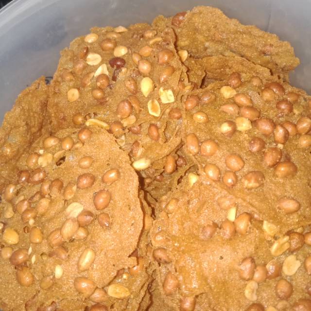 

Keripik peyek kacang tanah