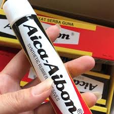 

Lem Kuning Aica Aibon Tube 40 Gram Serbaguna untuk Besi Kayu Karpet Plastik Pakaian Kain Sepatu dll