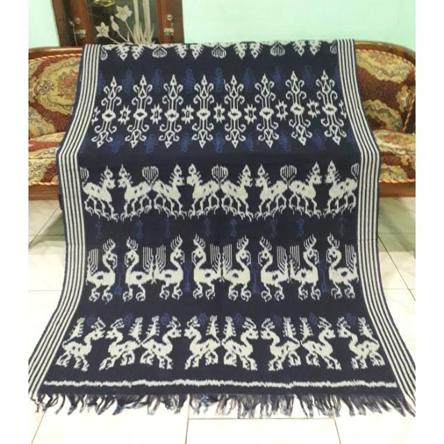 KAIN TENUN IKAT HALUS MOTIF SUMBA