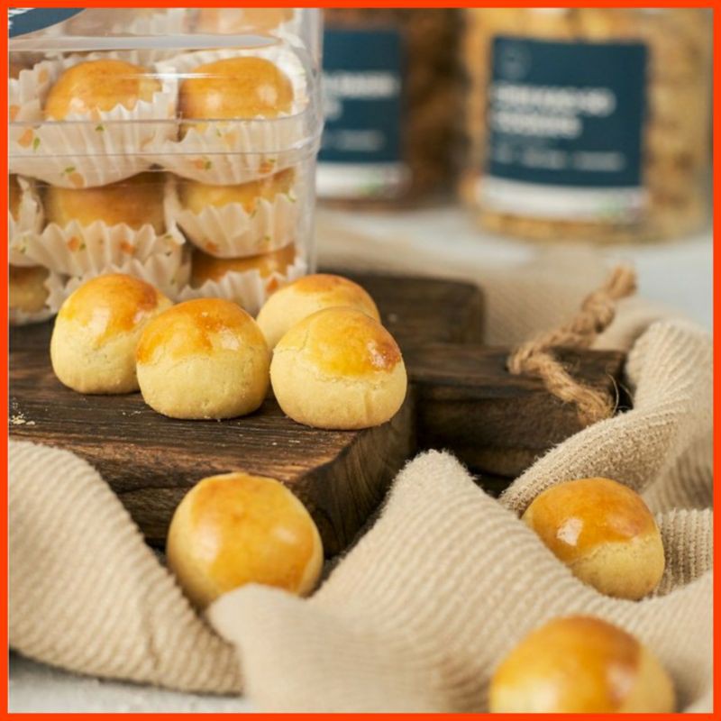 

JJ's DELICACIES Artisan Kue Kering Premium - Nastar / Pineapple Tart