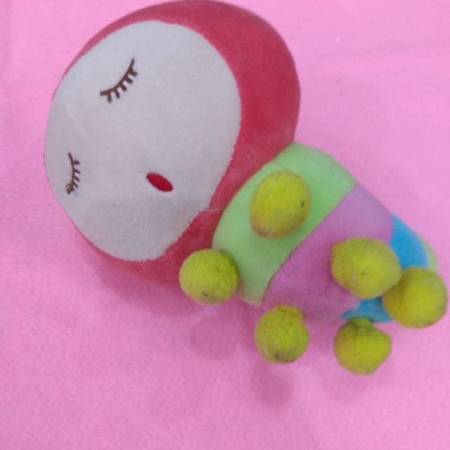 Boneka mini semut