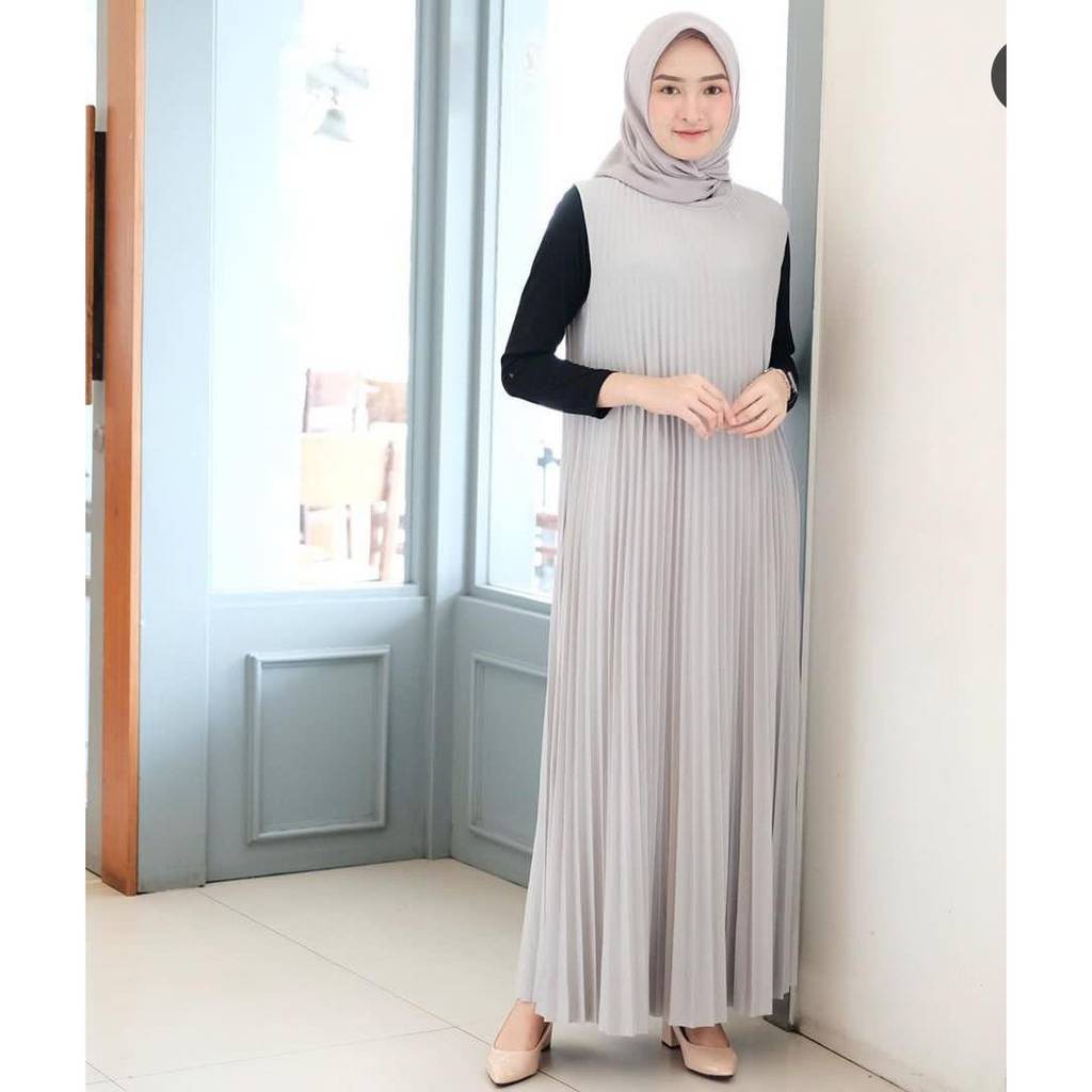 Nini dress plisket - Thejanclothes