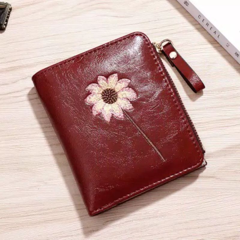 READY STOCK  Dompet wanita kulit merah lipat