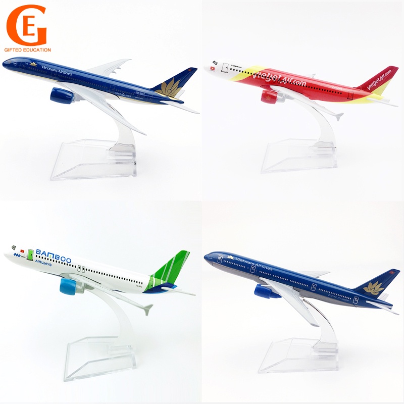 Model Pesawat Terbang Vietnam Airlines Boeing 777 787 A350 Airbus 320 Bahan Alloy Ukuran 16CM