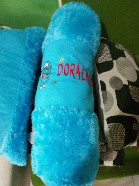 Bantal Doraemon,guling Doraemon Karakter Rasfur Bordir Ukuran Sedang 50cm 1set
