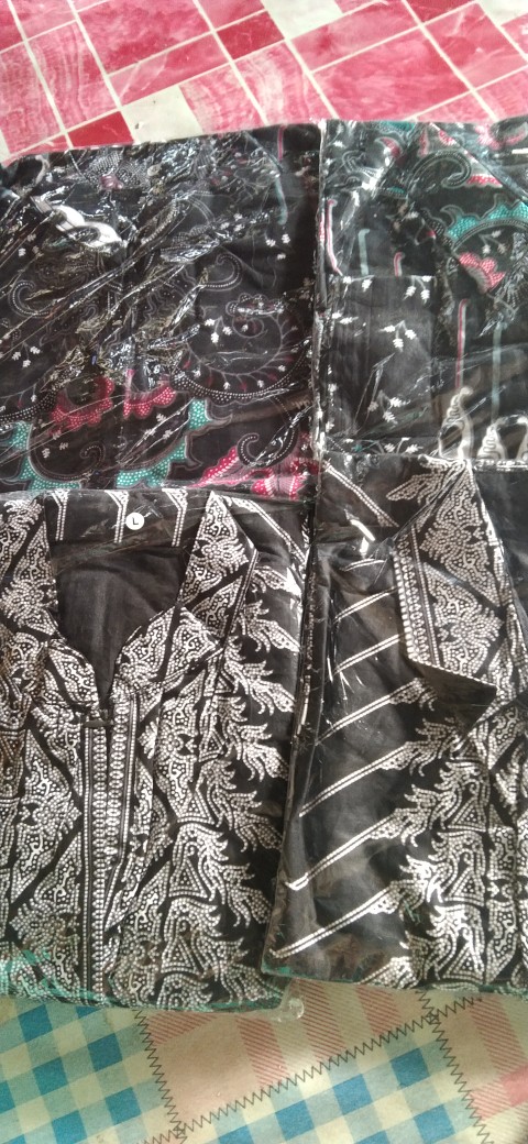 Batik Couple Keluarga Sania Ruffle Ori Ndoro Jowi Dnt Motif Kupu Putih Seragam Keluarga Modern Bcp