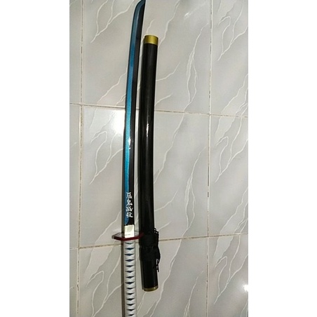 Mainan pedang kayu cosplay giyu kimetsu no yaiba