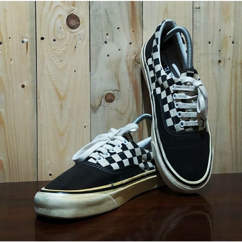 SEPATU SECOND VANS ERA 95