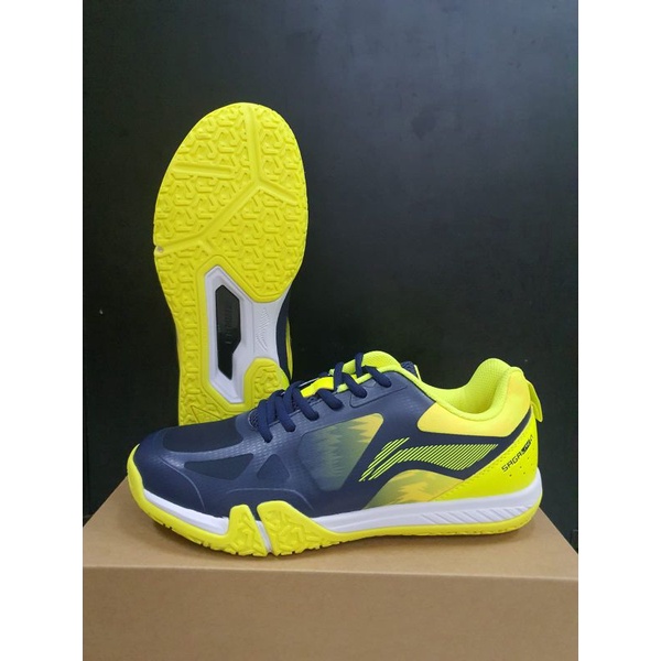 sepatu lining Saga lite 4  / sepatu badminton