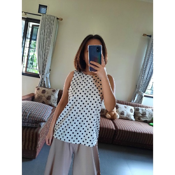 Baju Blouse Putih White Polkadot Atasan Wanita