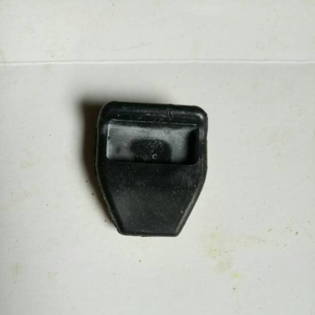 Karet dudukan sayap tangki CB 150R New Mega Pro