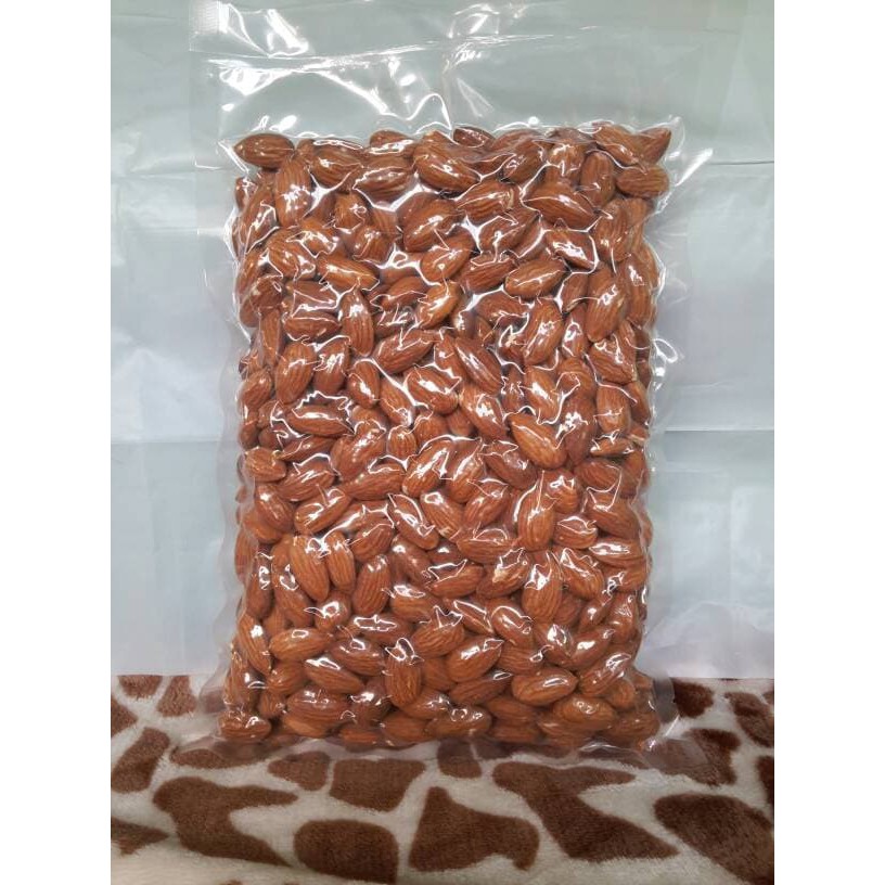 

Almond Roasted (Kacang Almond Panggang) Blue Diamond tanpa cangkang