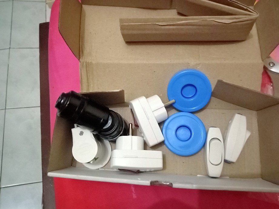 Tutup Galon Biru Anti Tumpah Praktis Efisien