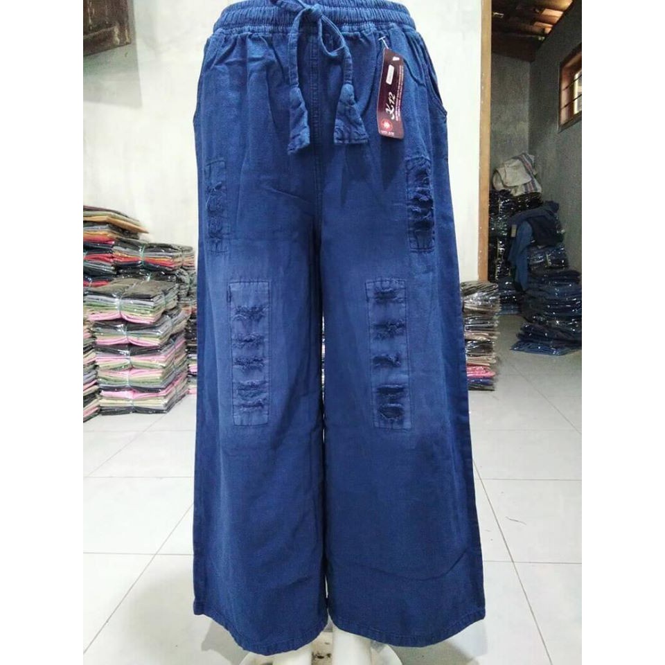 KULOT JEANS SOBEK JUMBO KULOT JEANS HIGH WAIST SOBEK LUTUT DESTROY WANITA BIG SIZE