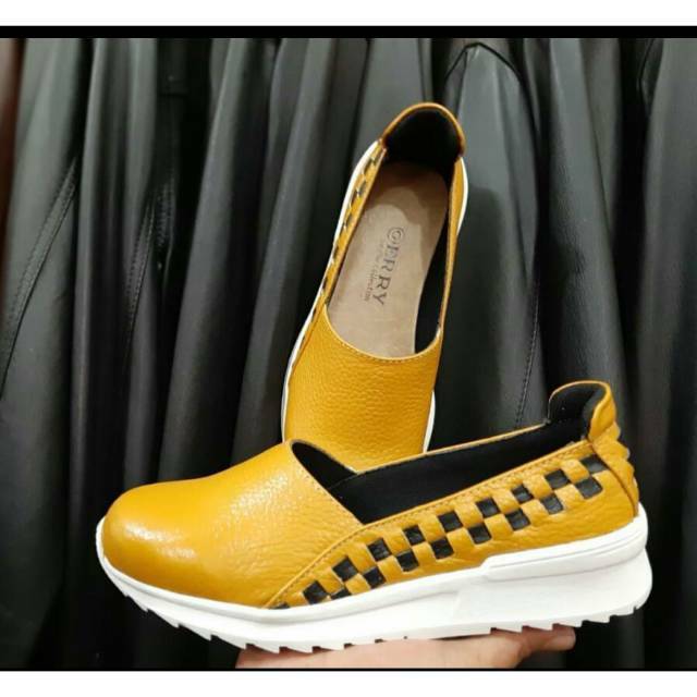 Sepatu Kulit Wanita Sepatu Anyam Cewe Sukaregang Garut