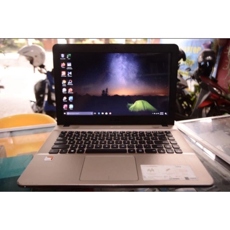 Asus X441BA Desain AMD A9