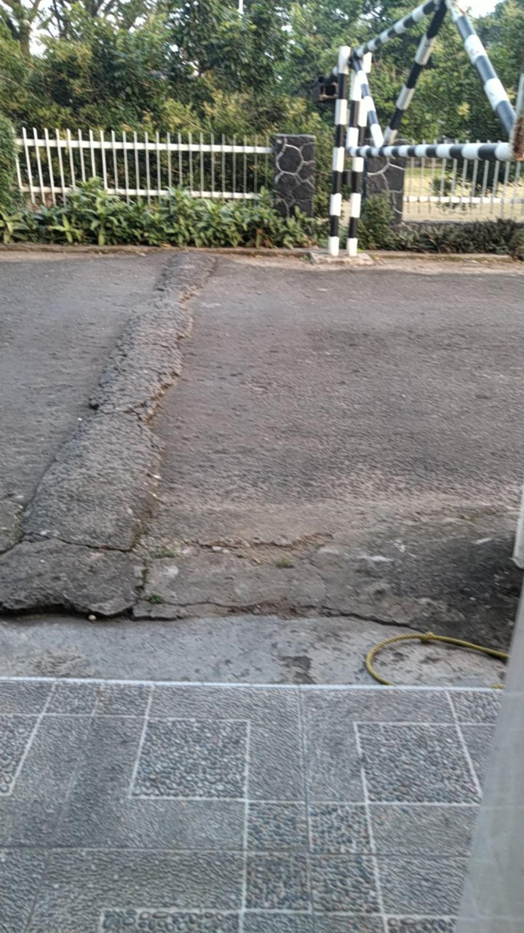 Batik Couple Keluarga Sania Ruffle Ori Ndoro Jowi Dnt Motif Maduijo