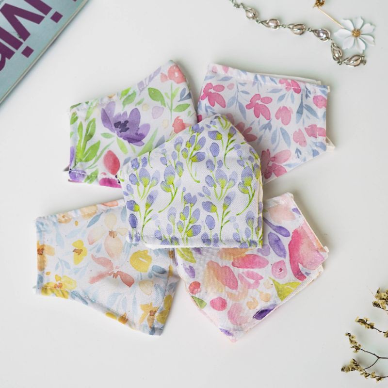 

Seruni Living Masker Kain 3 Lapis Bunga Pastel