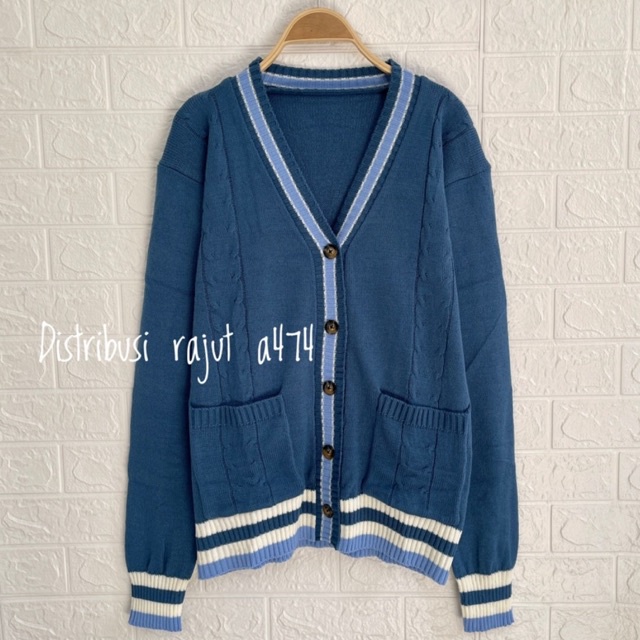 BAJU SELEN OVERSIZE CARDIGAN RAJUT MOTIF KANCING WANITA