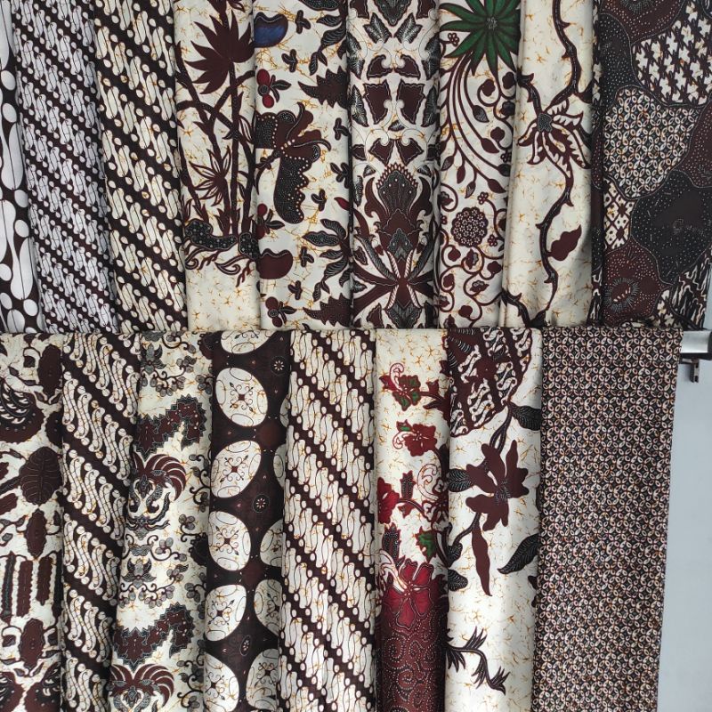 KAIN BATIK HALUS WARNA PUTIH COKLAT PUTIHAN KAIN BATIK SOGAN HALUS KEBAT