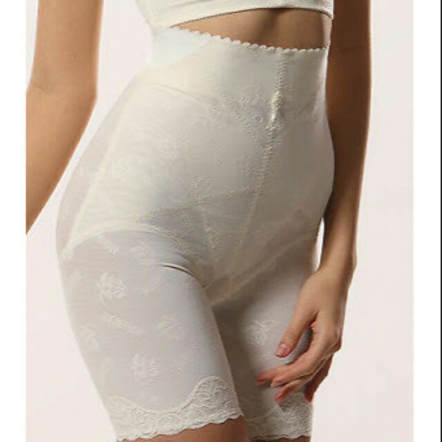 Amylinear Modeling Short Pants FE312 White Black