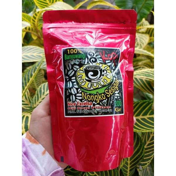 

Kopi Robusta Tradisional khas Banyuwangi Nongko Sesigar kemasan 200gr