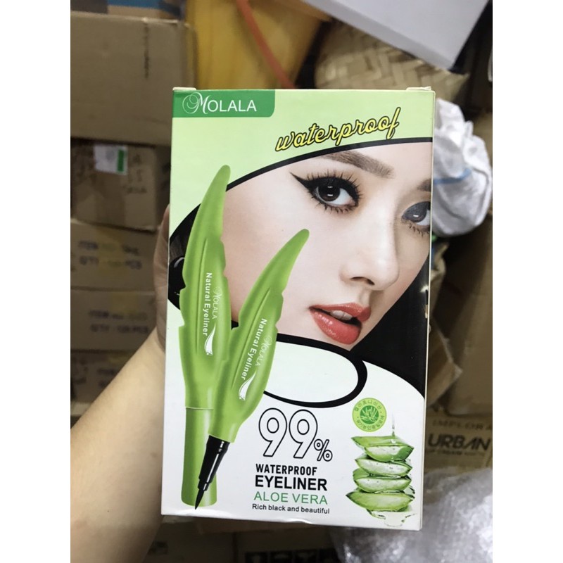 1 BOX ISI 12 PCS EYELINER DAUN MERAH - EYELINER QIANXIU