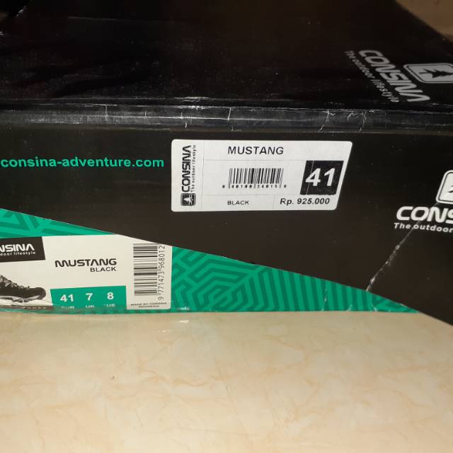 Sepatu consina Mustang