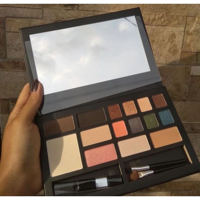 The ONE Stockholm Make Up Palette