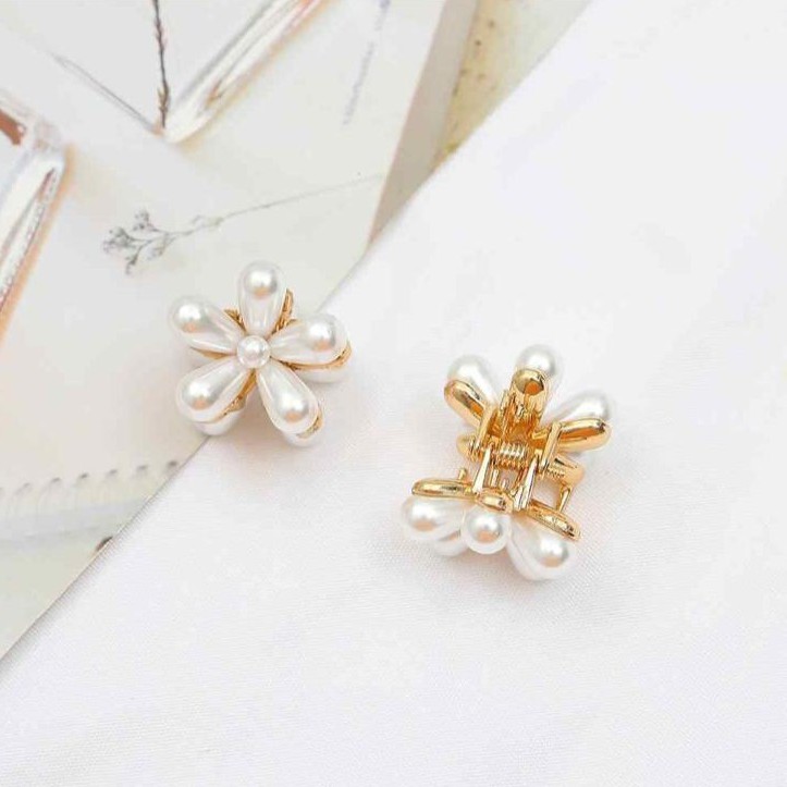 Jepit Rambut Elegan Motif Bunga Daisy dengan Mutiara - Jepit Poni Ornamen Mini Hair Claw Clips