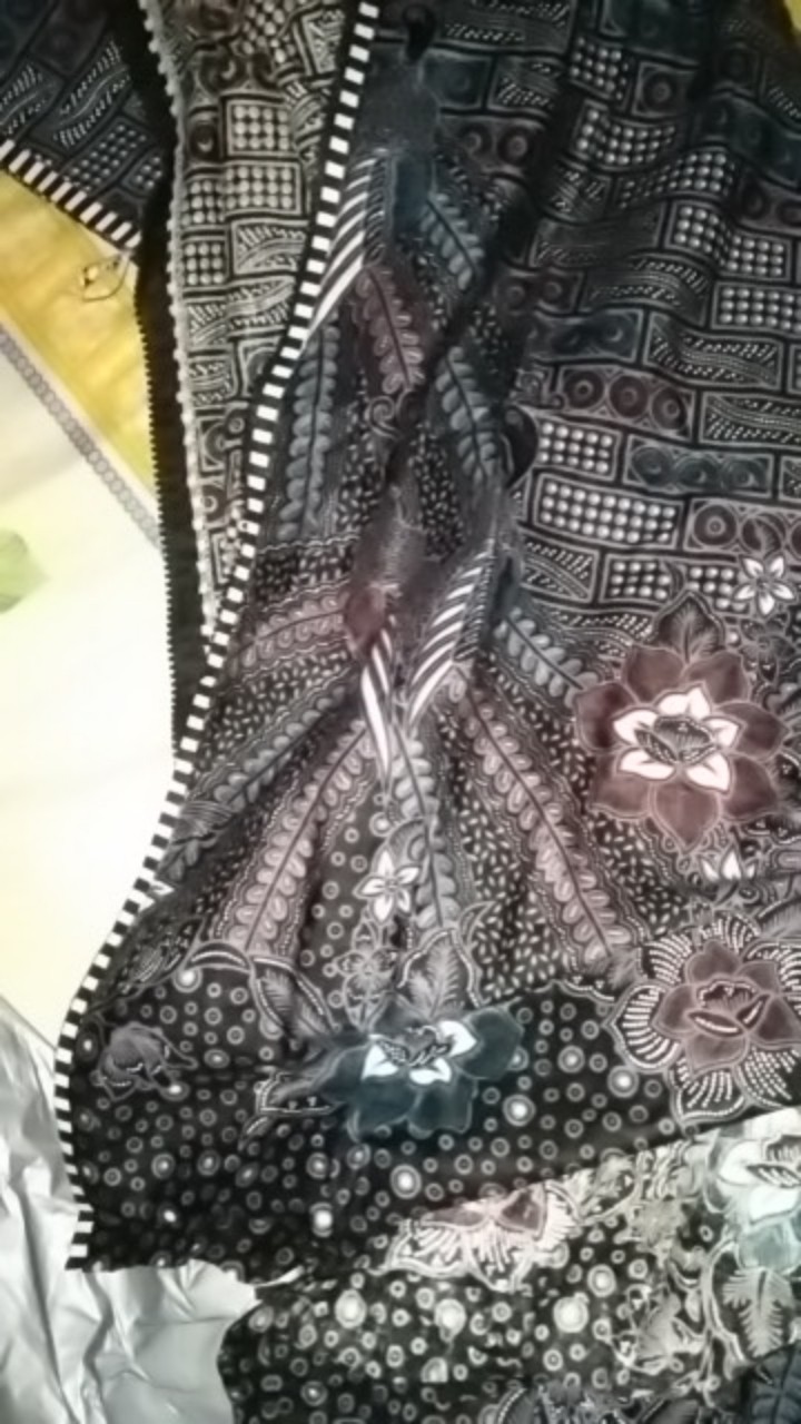 Maura Couple - Sania Ruffle Batik Couple Ori Ndoro Jowi Garansi Termurah Shopee - Batik Modern Solo