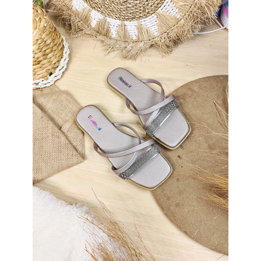 Zianisa Sandal / Sendal Wanita / Teplek