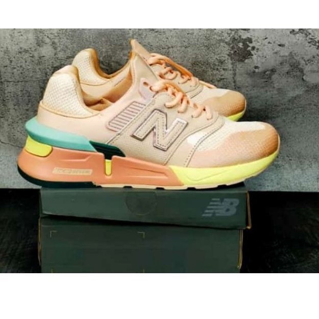 New Balance 997s Women Pink yelow