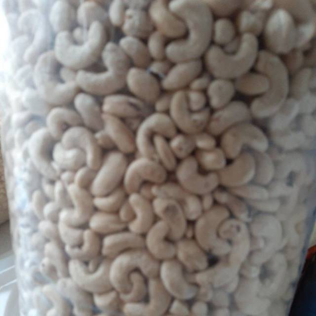 

Kacang almon