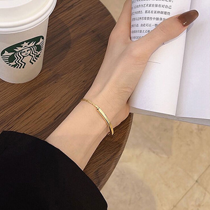 Gelang Desain Kupu-Kupu Aksen Mutiara Gaya Korea Untuk Wanita
