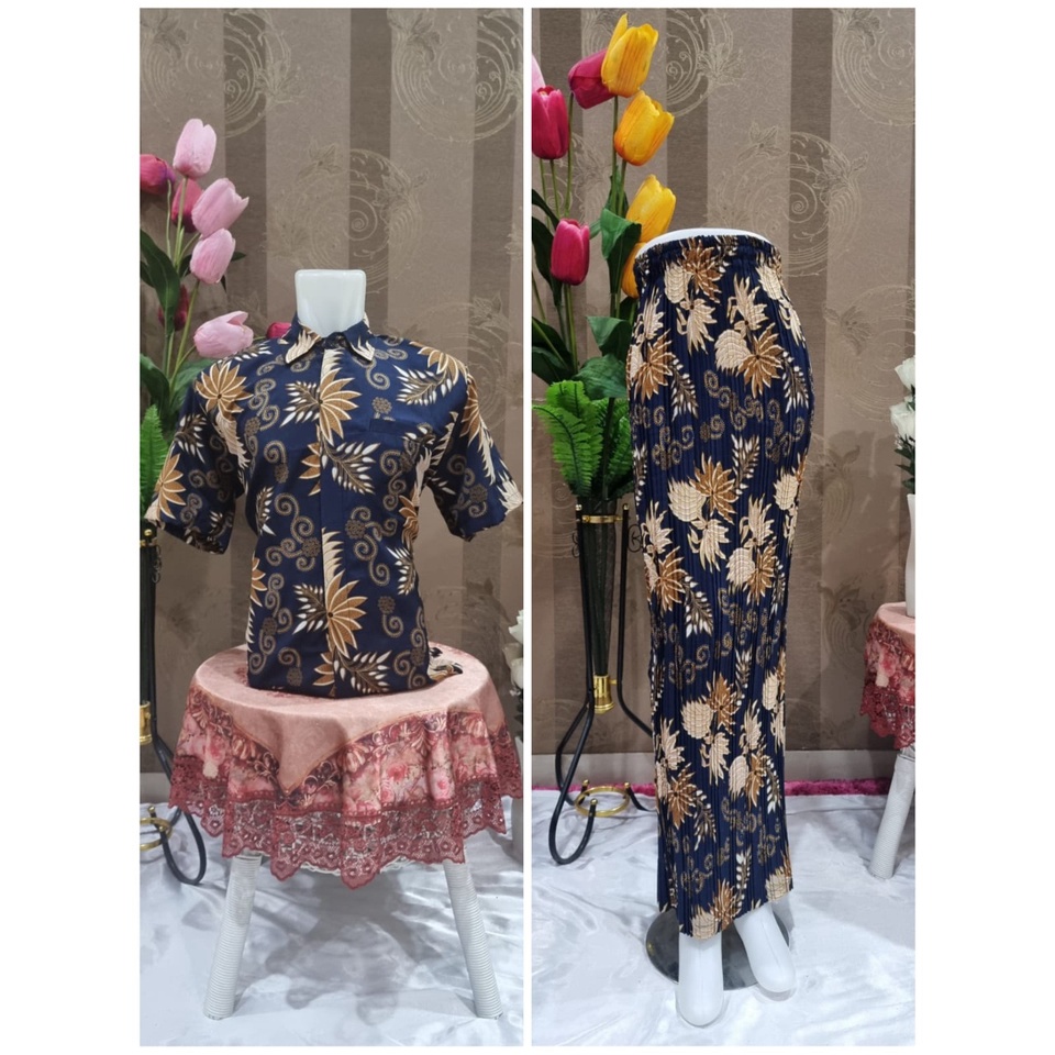 SETELAN COUPLE BATIK ROK PLISKET DAN KEMEJA KEMEJA PENDEK NEW PALMA SILVER