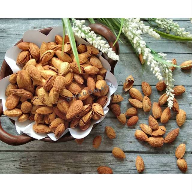 

Kacang Almond Original Butter