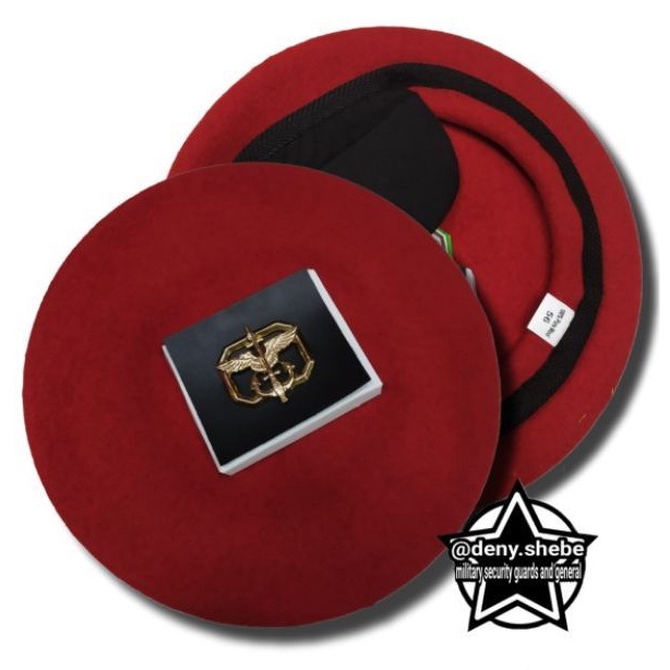 BARET MERAH plus EMBLEM KOPASSUS