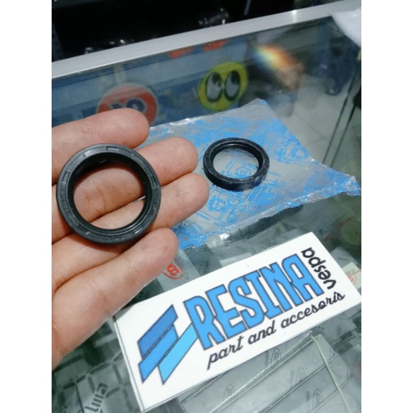 Seal Sil Roda Belakang Vespa VBB dan PTS 27-37-7 import bagus