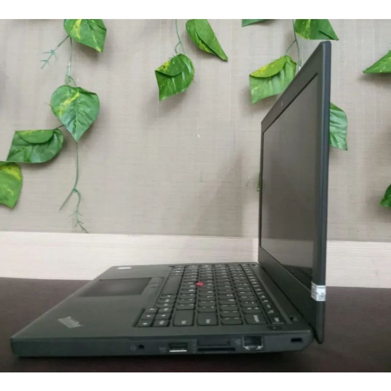 Laptop Lenovo ThinkPad X260 Core i5 Gen6 RAM 8GB SSD 256GB Murah Bergaransi