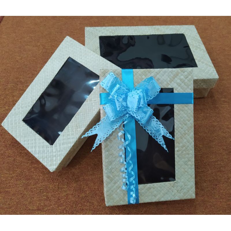 BOX ANYAMAN PANDAN PREMIUM / KOTAK HAMPERS BATIK / BINGKISAN BATIK / KOTAK BATIK ANYAMAN PANDAN / MU