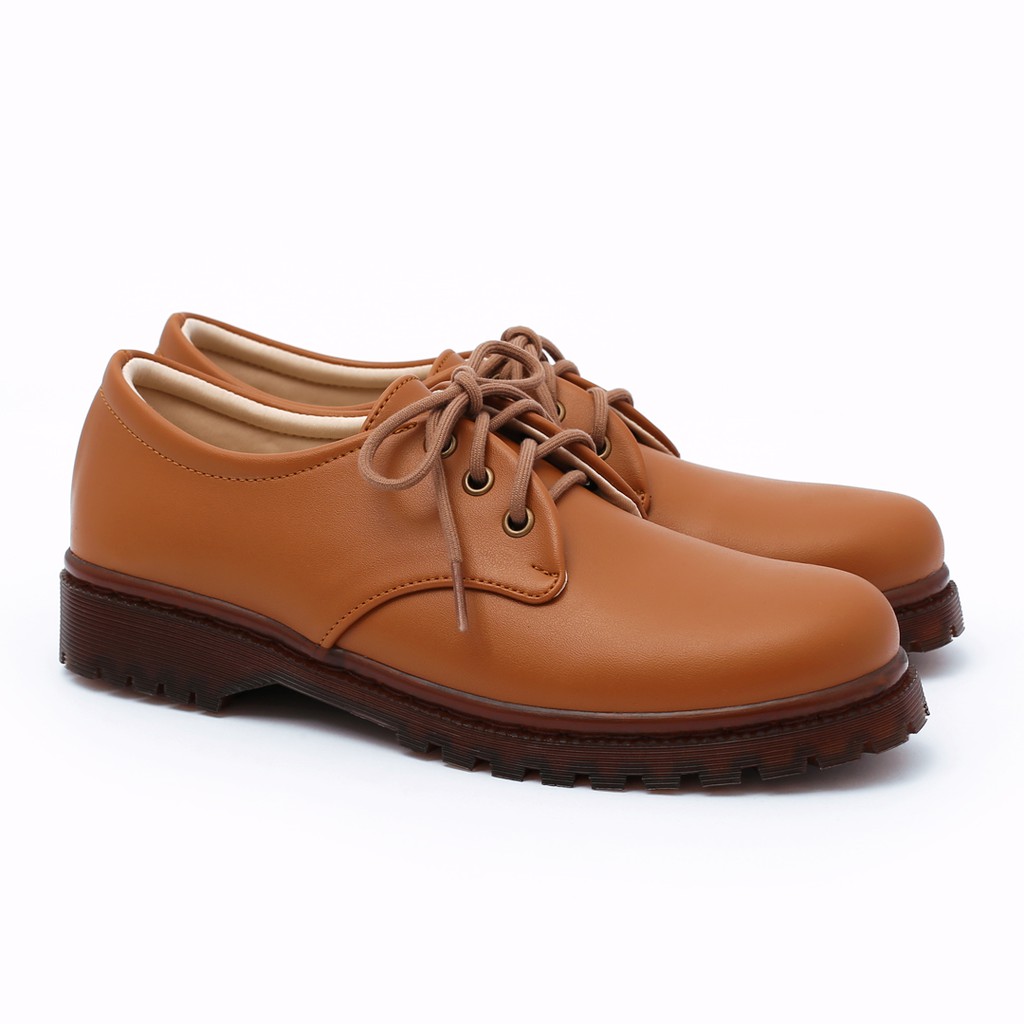 KHK by Khakikakiku Mia Oxford Brown