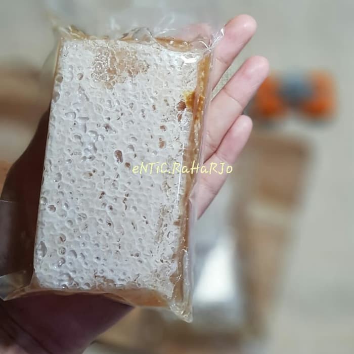 

ASLI 100 % MADU SARANG LEBAH MELLIFER / HONEYCOMB 250 GRAM - MMD1830