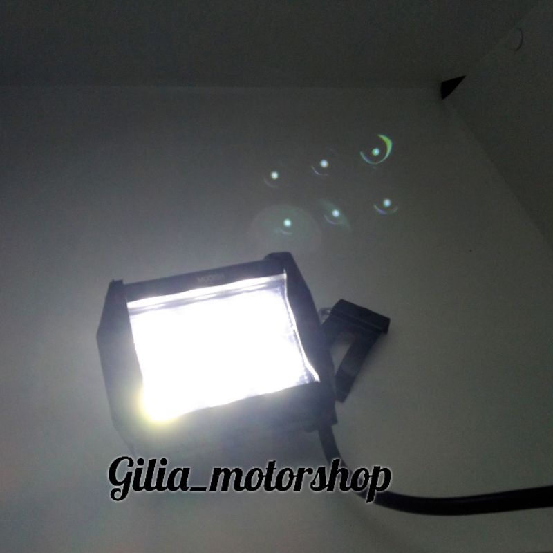 Lampu tembak motor  Led 6 Mata Kotak Mini/Besar 6 mata LED 18 Watt lampu sorot mini/Besar 6 mata