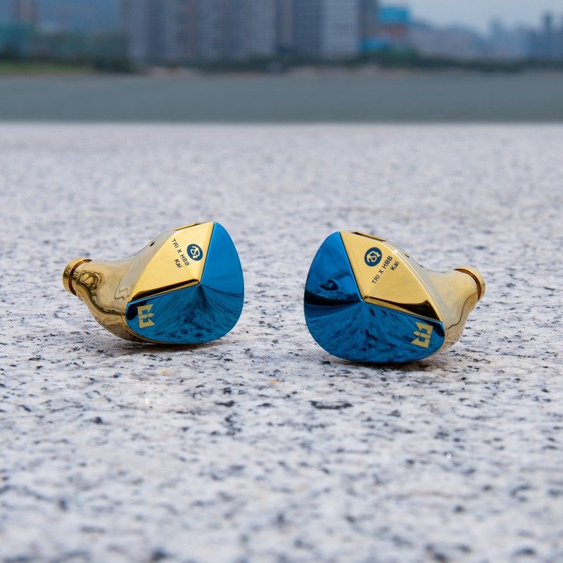 Tri x HBB KAI 3rd Generation DLC Earphone In Ear Dinamis Dengan Kabel TRI&amp;amp;Hbb kai kai IEM