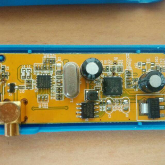 USB RTL282U R820T RTL SDR RTL282 R820 DVB-TV FM ANALZER GNU RADIO