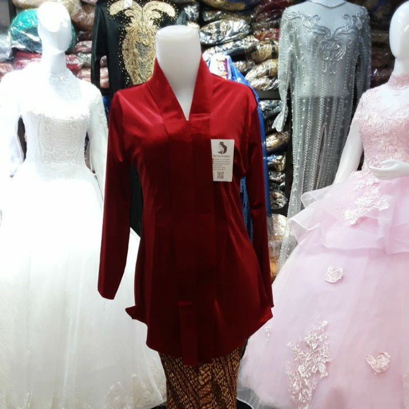 Kebaya Bludru Kartini Pendek