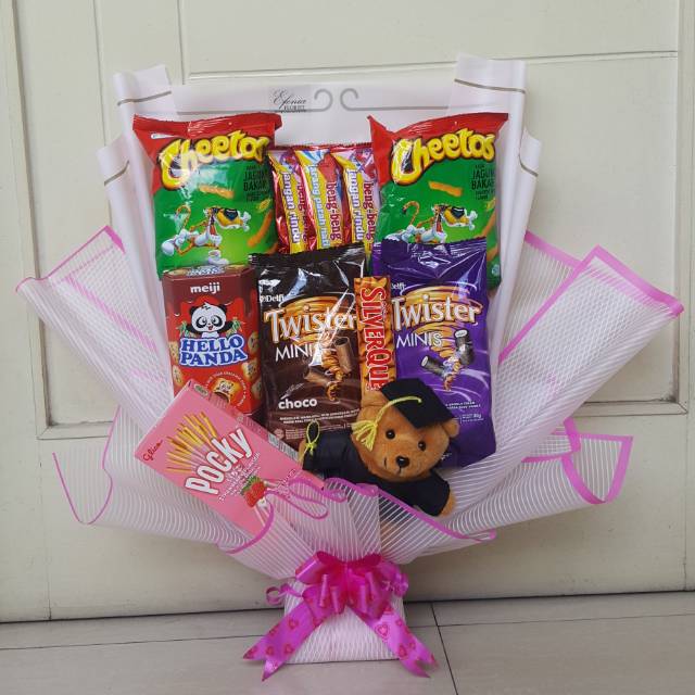 SNACK bucket wisuda boneka hadiah wisuda