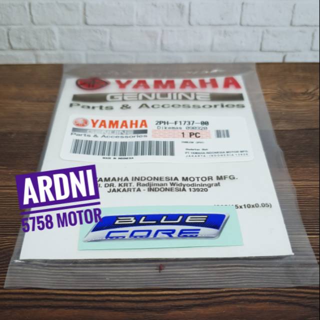 

Emblem Sticker Stiker Mark Label Tulisan Timbul Logo Yamaha Blue Core Ori
